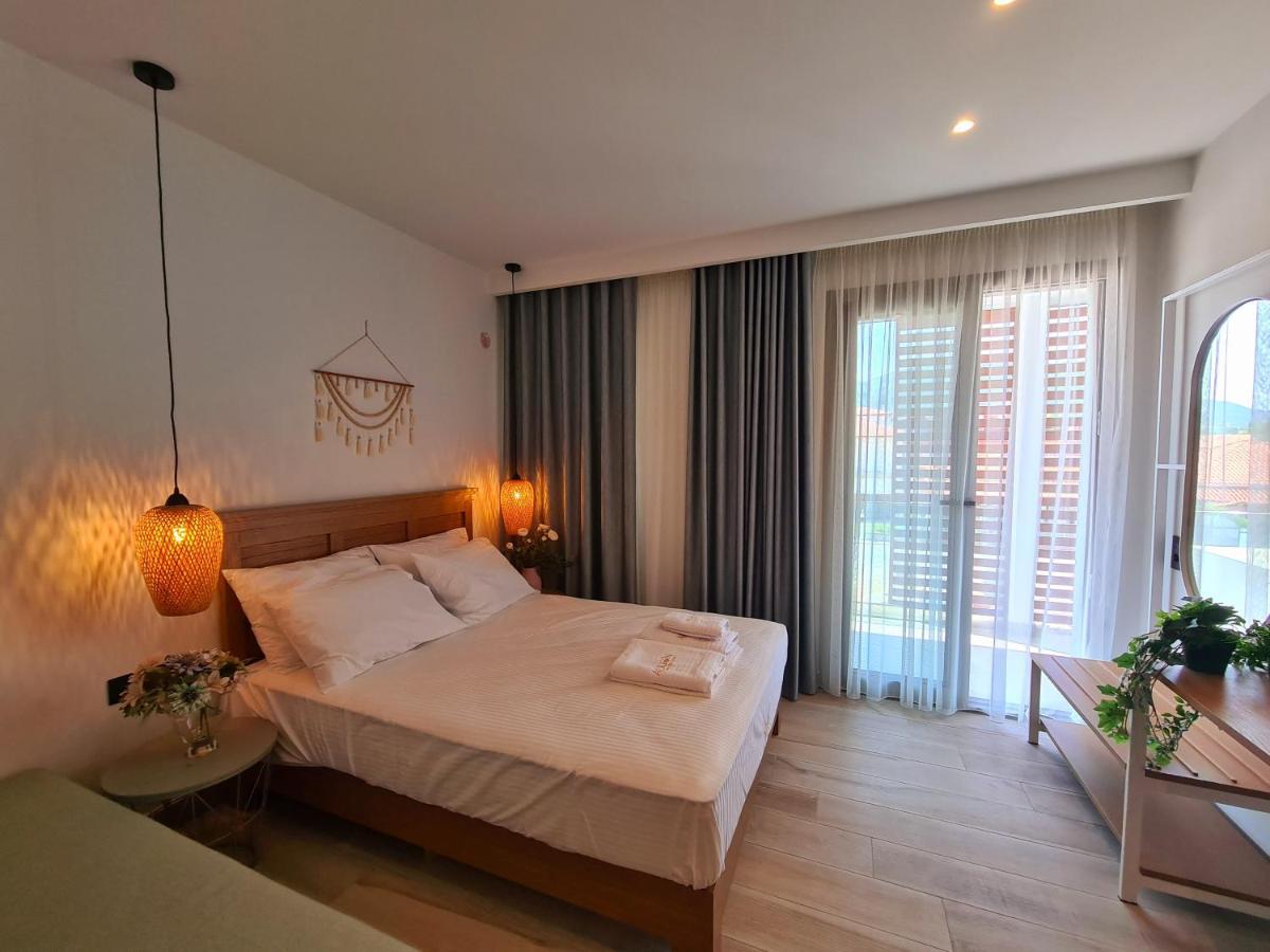 Alkion Boutique Living Aparthotel Vrasná Exteriör bild