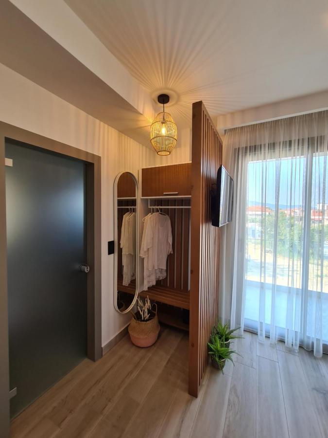 Alkion Boutique Living Aparthotel Vrasná Exteriör bild