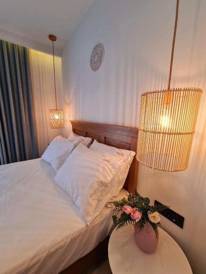 Alkion Boutique Living Aparthotel Vrasná Exteriör bild